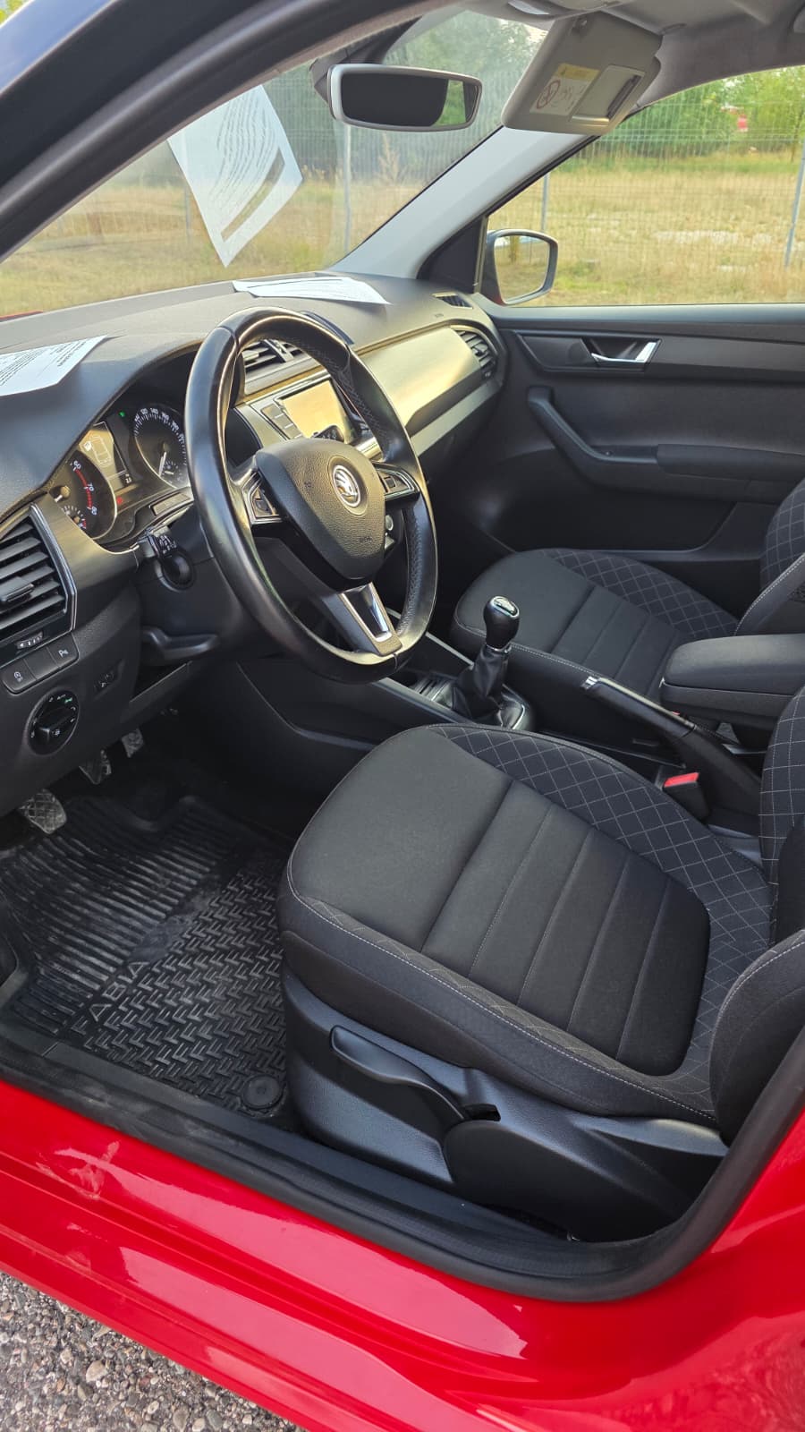 ŠKODA FABIA – AN 2016 – 1.2 BENZINĂ – poza 6 – YAB AUTO Brașov